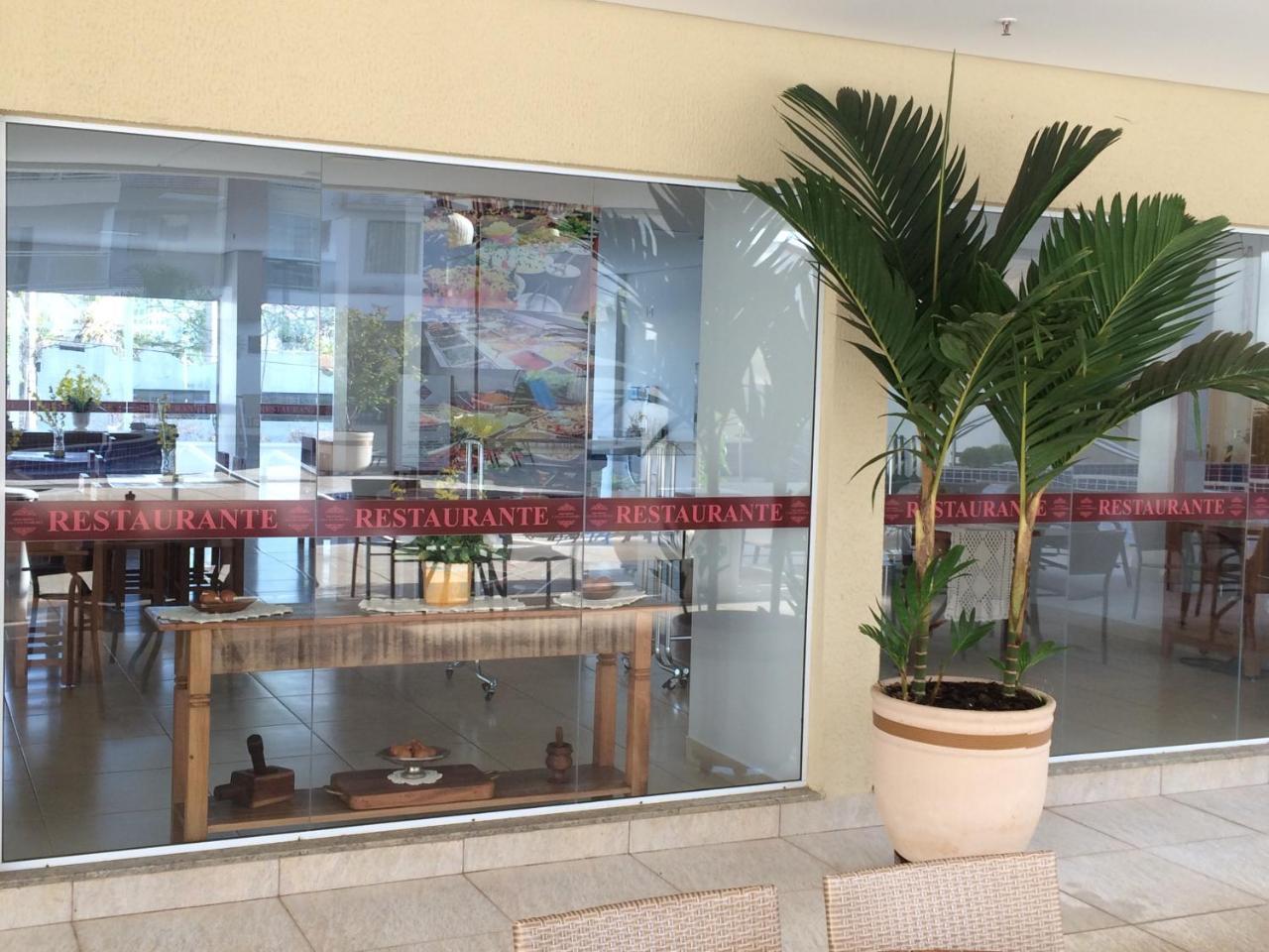 Residencial Casa Da Madeira Appartamento Caldas Novas Esterno foto
